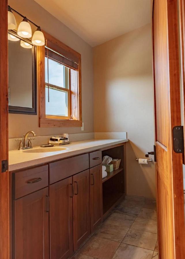 Yellowstone Valley Lodge, Ascend Hotel Collection Pray Exterior foto