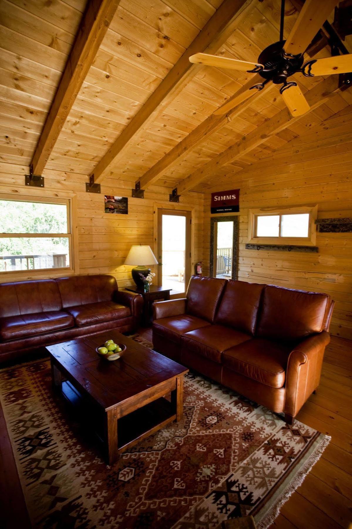 Yellowstone Valley Lodge, Ascend Hotel Collection Pray Exterior foto